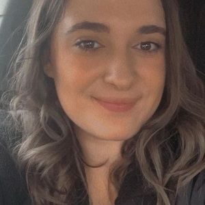 Meet your Posher, Brooke